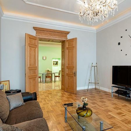 Old Riga 2 Bedroom Vecpilsetas Street Apartment ภายนอก รูปภาพ