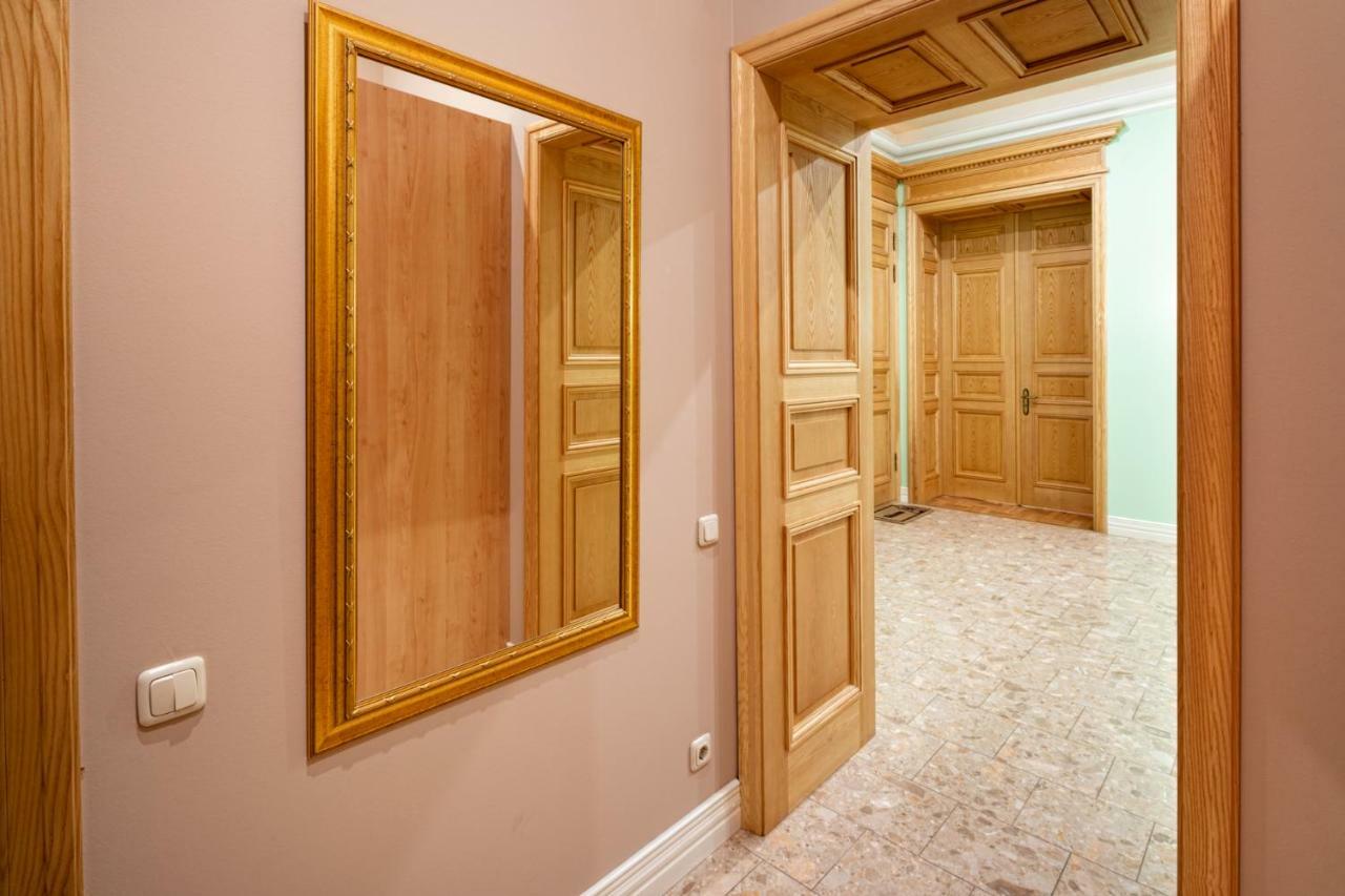 Old Riga 2 Bedroom Vecpilsetas Street Apartment ภายนอก รูปภาพ