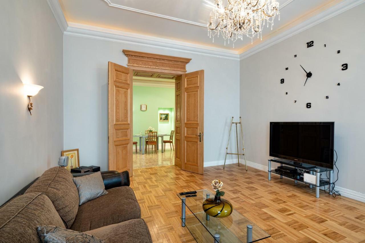 Old Riga 2 Bedroom Vecpilsetas Street Apartment ภายนอก รูปภาพ