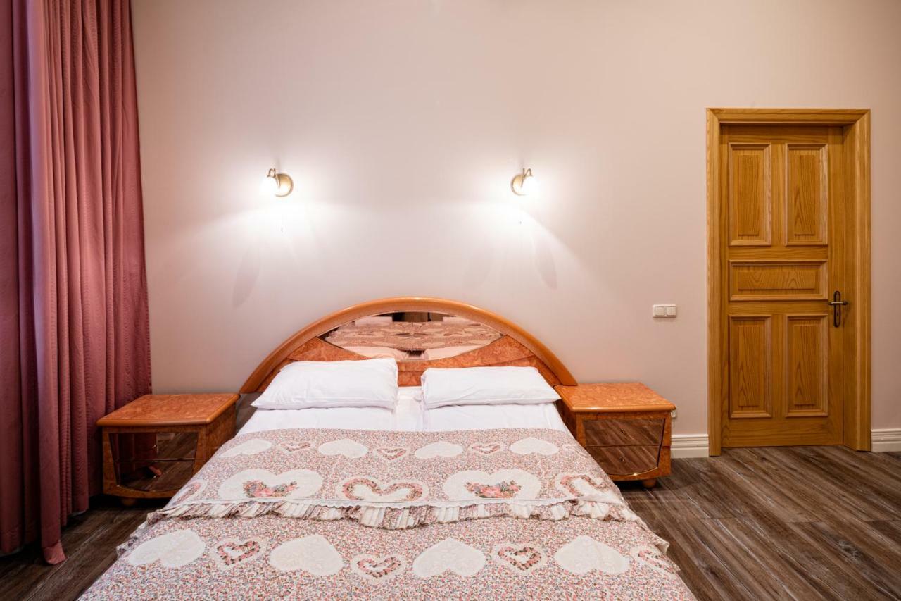 Old Riga 2 Bedroom Vecpilsetas Street Apartment ภายนอก รูปภาพ