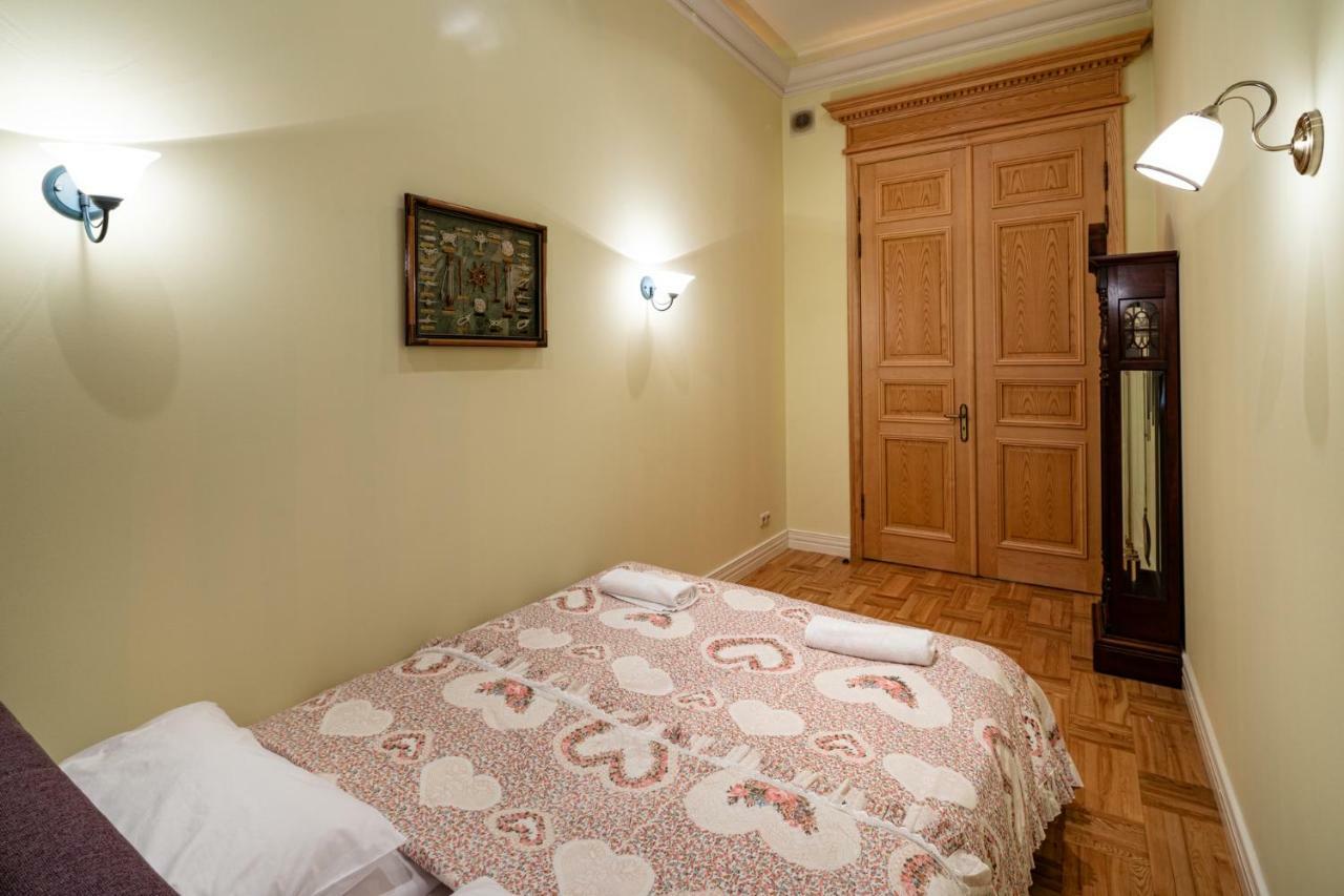 Old Riga 2 Bedroom Vecpilsetas Street Apartment ภายนอก รูปภาพ